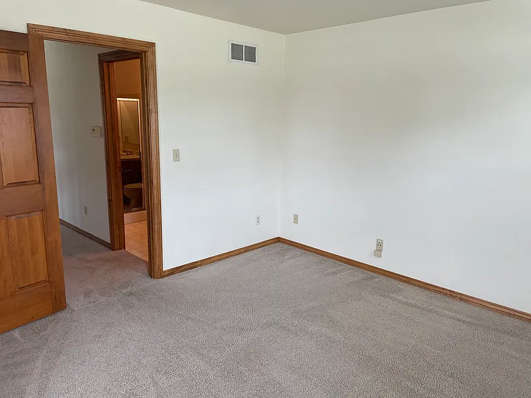 772 Scheuring Rd — Photo 20
