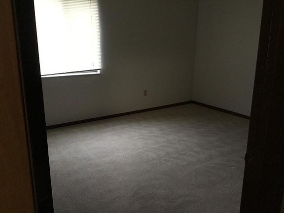 3rd image of 1823 Hampton Knoll Dr