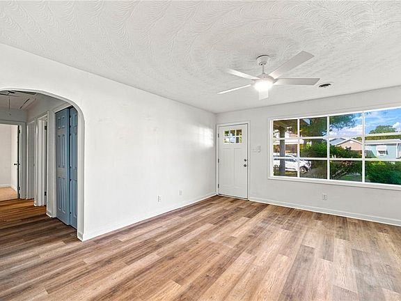 5th image of 2713 Roanoke Ave