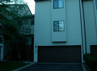9 Dylan Ct, Nanuet, NY 10954
