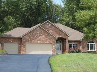 249 Westlake Trl, Litchfield, IL 62056