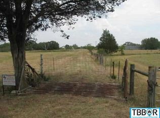 7423 Bauer Rd, Fayetteville, TX 78940