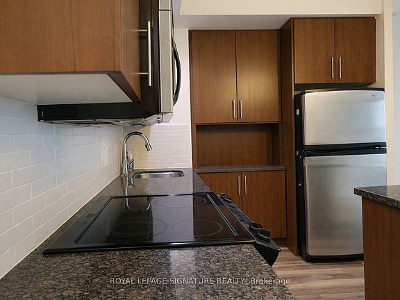 3rd image of 120 Homewood Ave #904