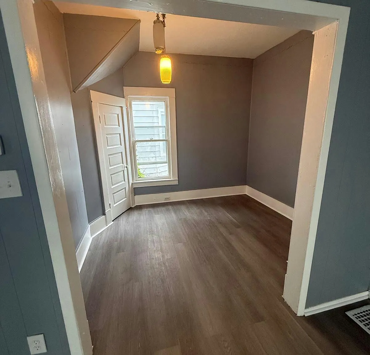 4 bed, 1200 sqft, $1,400 — Photo 2