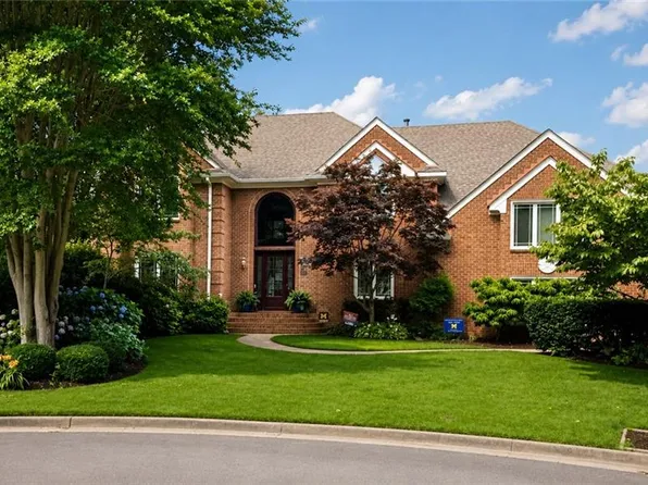2616 All Saints Ct, Virginia Beach, VA 23454