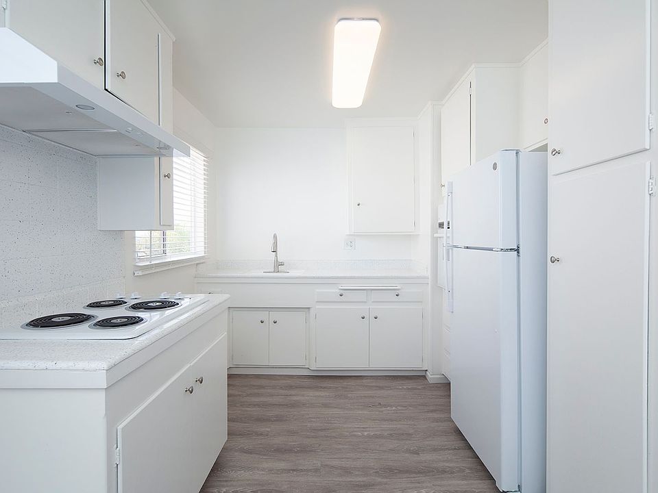 1st image of 1930 Emerald St #216