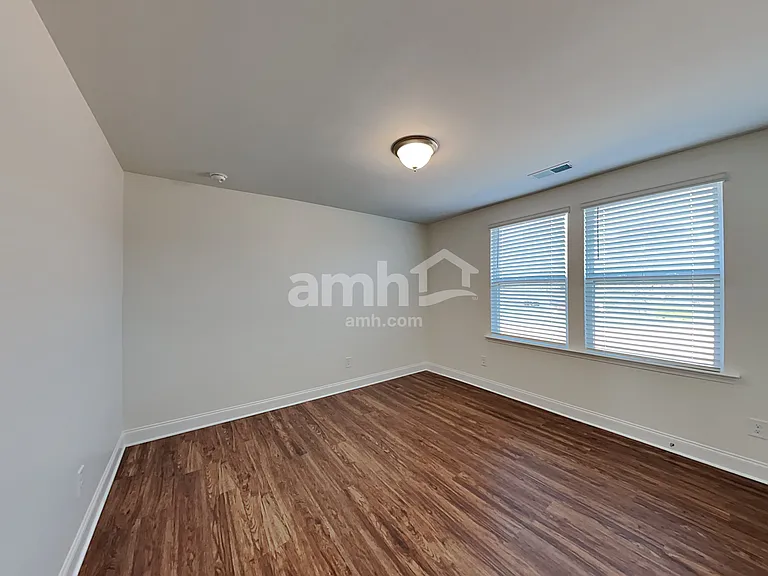 110 Keyser Dr — Photo 13