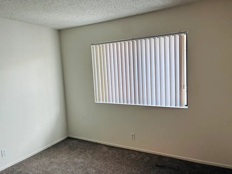 1210 S Sharon Cir #101 — Photo 17