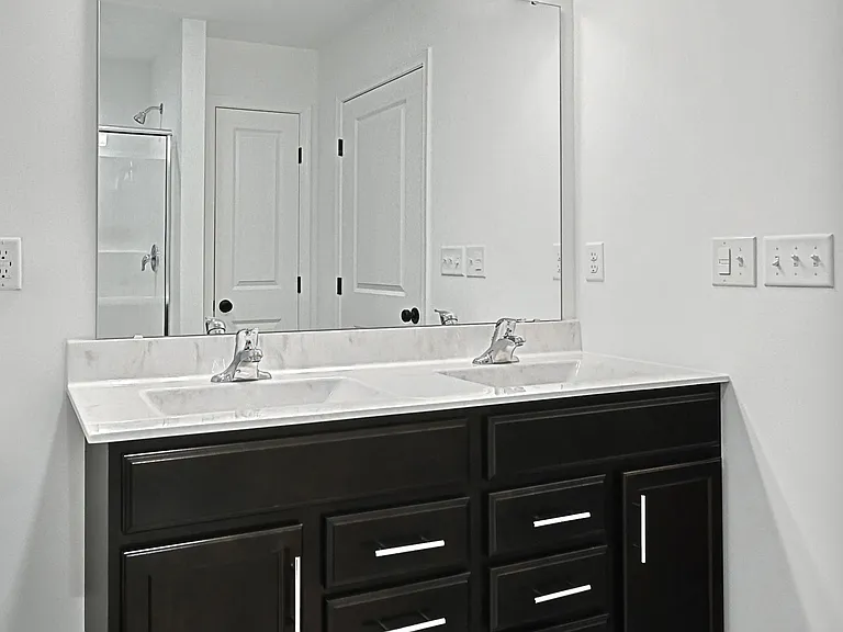 41 Long Bend Dr #14 — Photo 14
