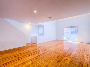 904 Ruthven St, Houston, TX 77019