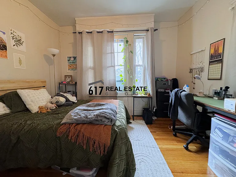 157-1 Thorndike St — Photo 9