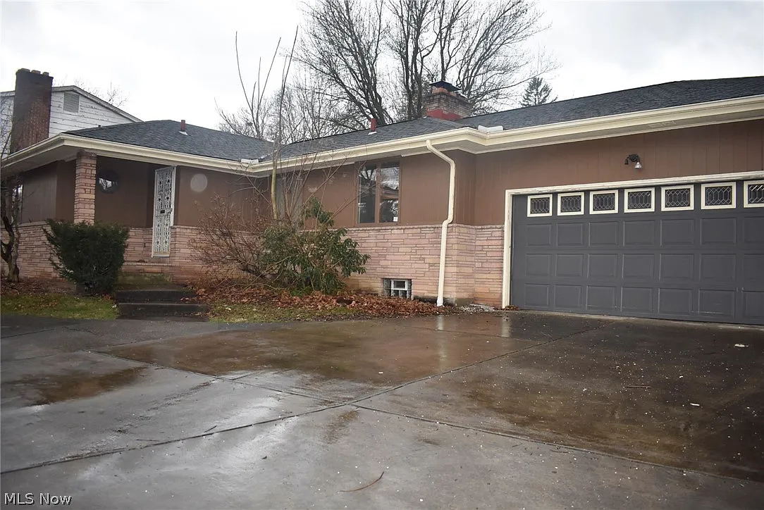 815 Old Furnace Rd photo 1