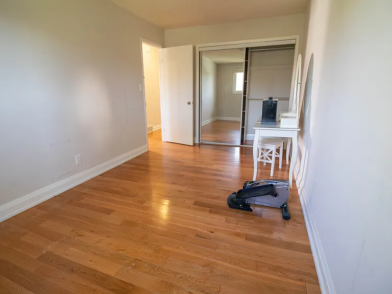 62 Terrace Ave — Photo 11