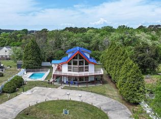 4247 Kiptopeke Dr, Cape Charles, VA 23310