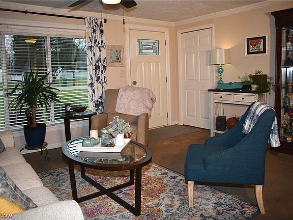 4th image of 1843 Westwood Dr