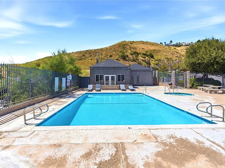 18209 Sierra Hwy #30 — Photo 43