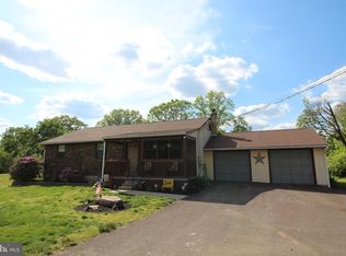 545 Neiffer Rd, Schwenksville, PA 19473