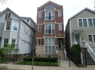 3027 N Racine Ave #2, Chicago, IL 60657