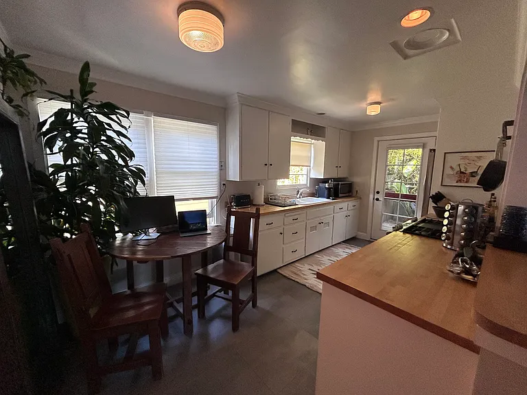 1521 Morro St — Photo 13