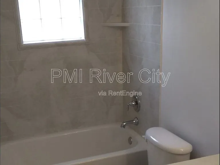 3800 Pebble Brooke Cir — Photo 8