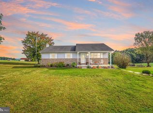 1398 Manor Rd, Windsor, PA 17366