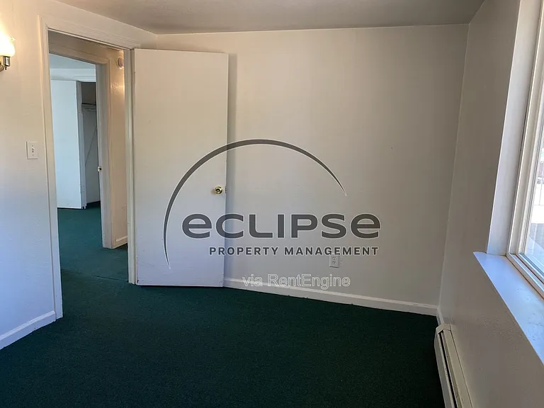 1005 Denver Ave — Photo 14