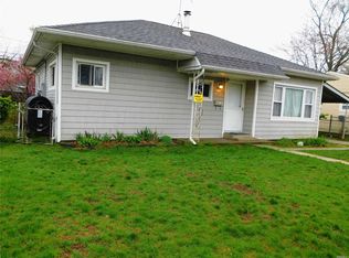 27 Croydon Rd, Amityville, NY 11701