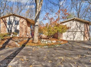 5651 Shoshoni Pass, Pinckney, MI 48169