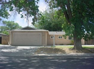327 Orange Ave, Los Banos, CA 93635