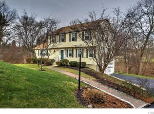 76 Stable Ridge Rd, Monroe, CT 06468