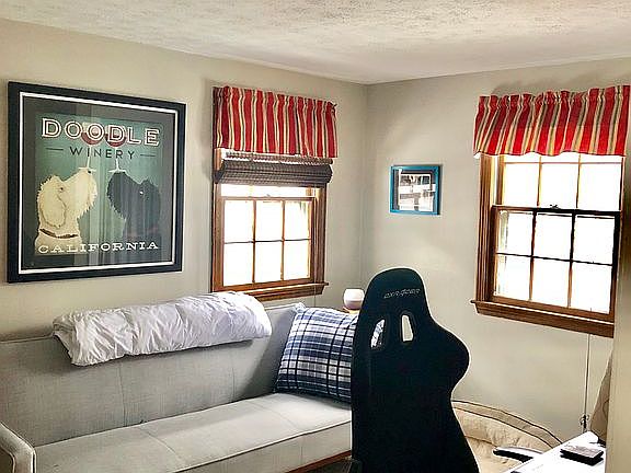 Downstairs bed/den 