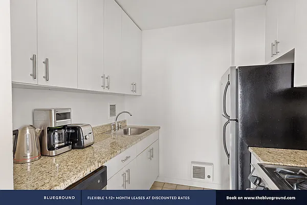 Rented by The Blueground | media 85