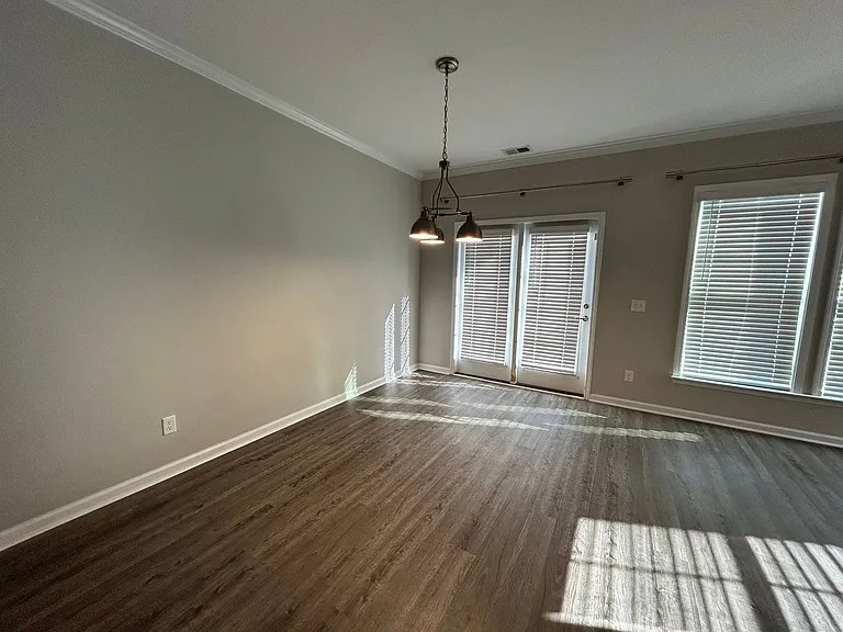 223 Sonoma Dr — Photo 5
