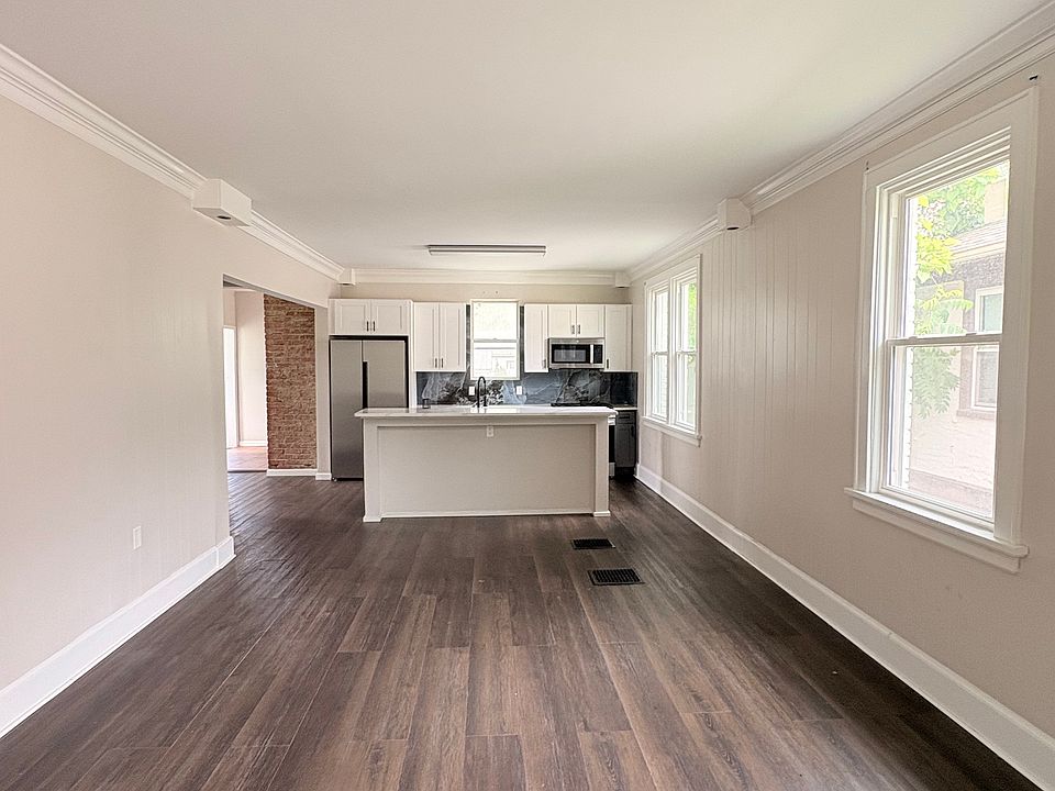 1st image of 7498 Ross Ave