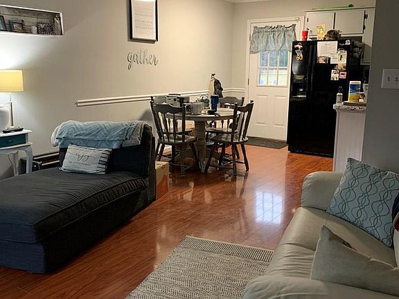 3rd image of 760 Homestead Trl