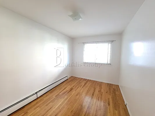 Rented by Bouklis Group | media 8