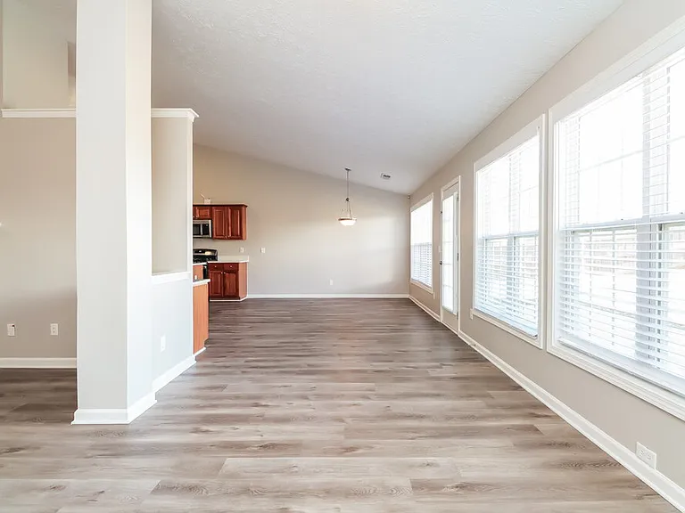 1016 Harbor View Ln — Photo 10