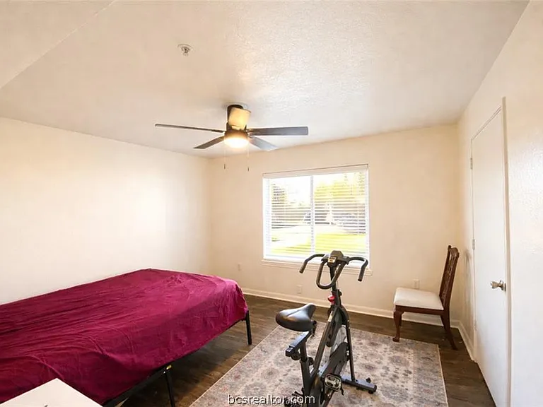 515 Southwest Pkwy #103 — Photo 5