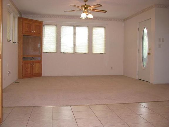 3rd image of 1540 W Crestwood Cir