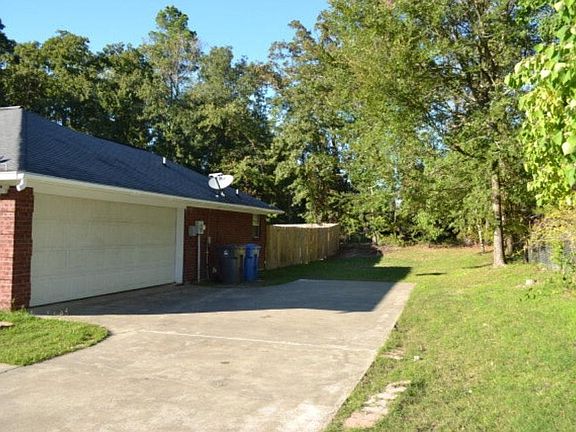 Garage/Parking