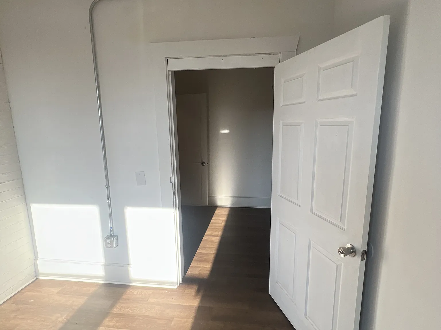 Ratliff on Main Apartments - 8 — Photo 3