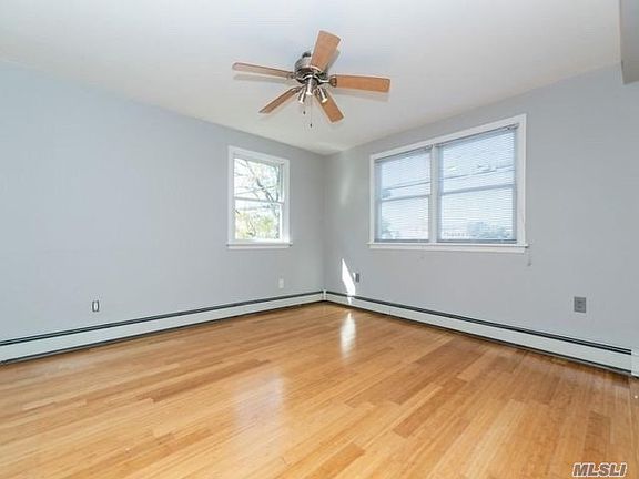 5th image of 912 Cross Bay Blvd
