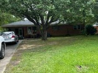 5986 Bloomfield Rd, Macon, GA 31206