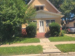 1102 S Madison St, Bloomington, IL