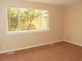 2570 E Canterbury Ln, Cottonwood Heights, UT 84121