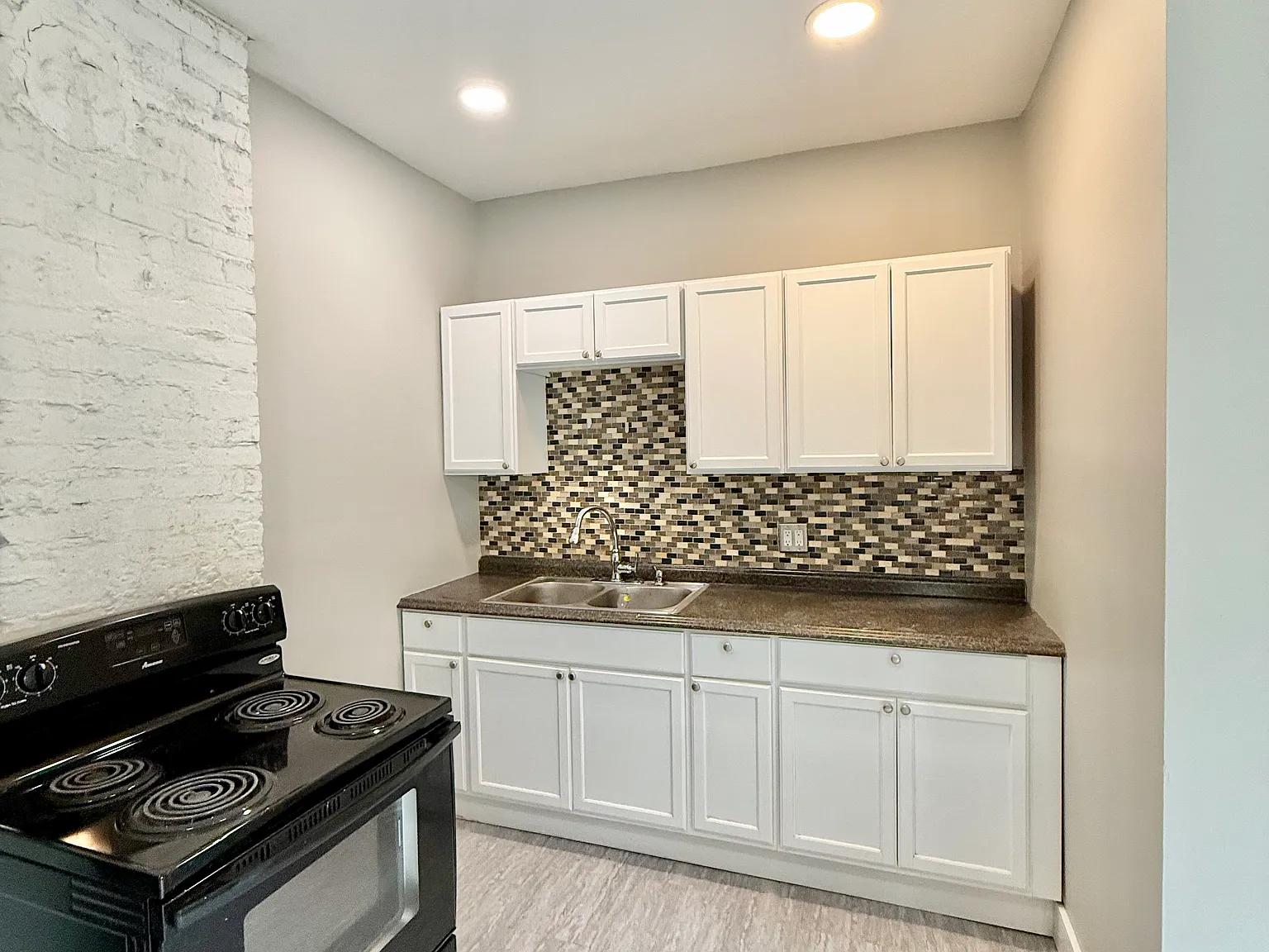 3 bed, 1350 sqft, $1,500 — Photo 3
