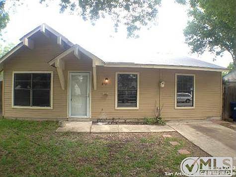 2nd image of 4711 Swann Ln