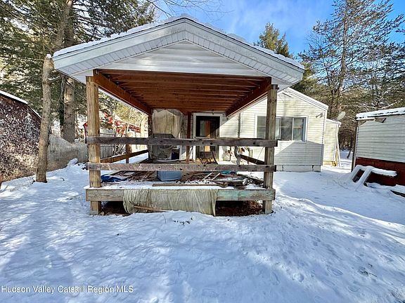 3rd image of 40 Potic Creek Road