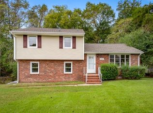 20402 Ravensbourne Dr, South Chesterfield, VA 23803