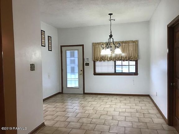 5th image of 1606 Montagne St